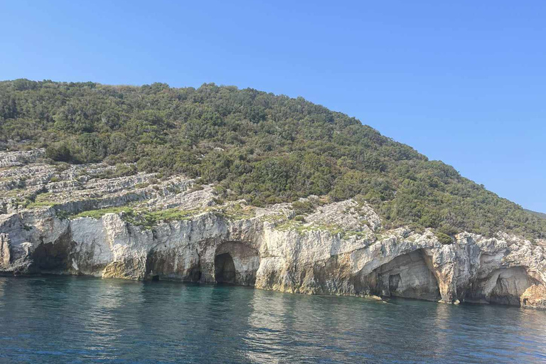 Zante: Crucero por la isla y las tortugas en EuroskyNaufragio Cuevas Azules e Isla de las Tortugas Cuevas Ceri