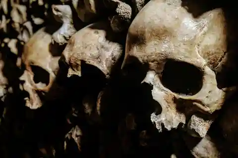 Rome: Crypts and Catacombs Tour With Transfers