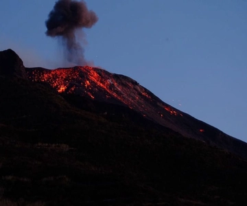 Lipari: Vulcano, Panarea, and Stromboli Cruise