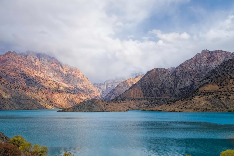 Dushanbe: Iskanderkul Lake with Scenic Drive Private tour
