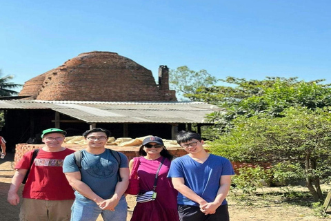 HCMCity: Full Day Combine Cu Chi Tunnels & Mekong Delta Private Tour