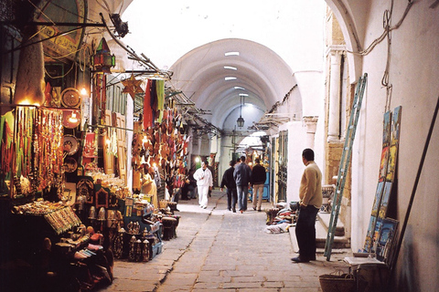 From Hammamet: Half-day Tunis Medina & Bardo cultural tour From Hammamet: Half-day Tunis Medina & Bardo cultural tour