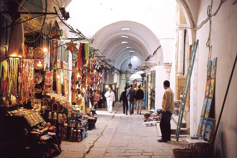 From Hammamet: Half-day Tunis Medina & Bardo cultural tour From Hammamet: Half-day Tunis Medina & Bardo cultural tour
