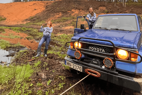 Von Riga aus: Off-Road-Abenteuer im Wald