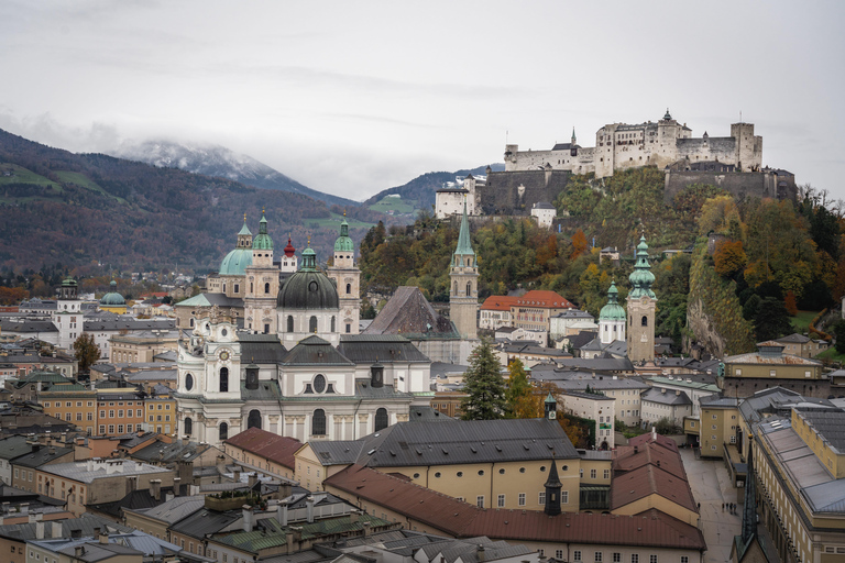 Salzburg: Guided Walking Tour with Mirabell Gardens