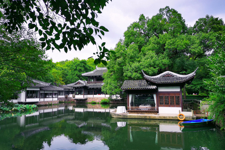 From Shanghai: Hangzhou Private Day Trip by Bullet Train Special Guide Tour with Private Transfer