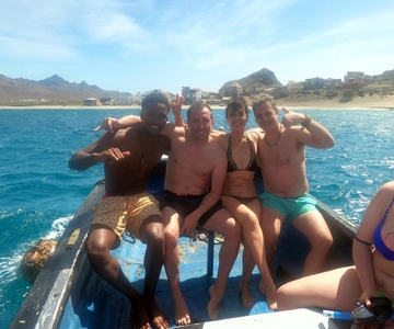 Sao Vicente: Swimming and Snorkeling Tour with Sea Turtles