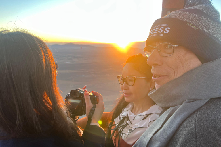 Agadir: Sunrise Flight with Breakfast and 4x4 Transport Agadir: Sunrise Balloon Ride with Breakfast and 4WD Transport