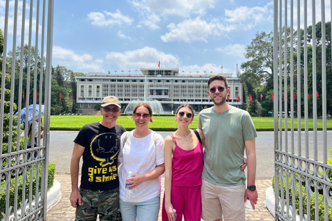 Ho Chi Minh: Guided Walking Tour of Saigon's Main Sights Shared Group Tour