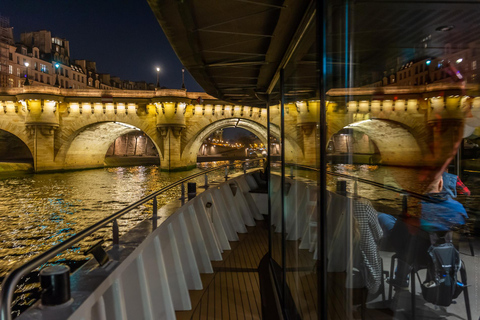 Paris: Seine River Cruise with Champagne and Music