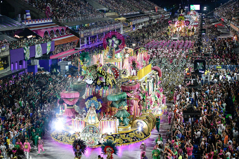 Rio: Sector 9 Carnival Ticket & Airport/Hotel Transfer