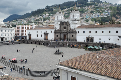 Quito Full-Day: Teleférico, Old Town & Middle of the World