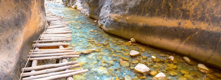 Platanias : Découvrez Samaria avec un guide de randonnée professionnel !