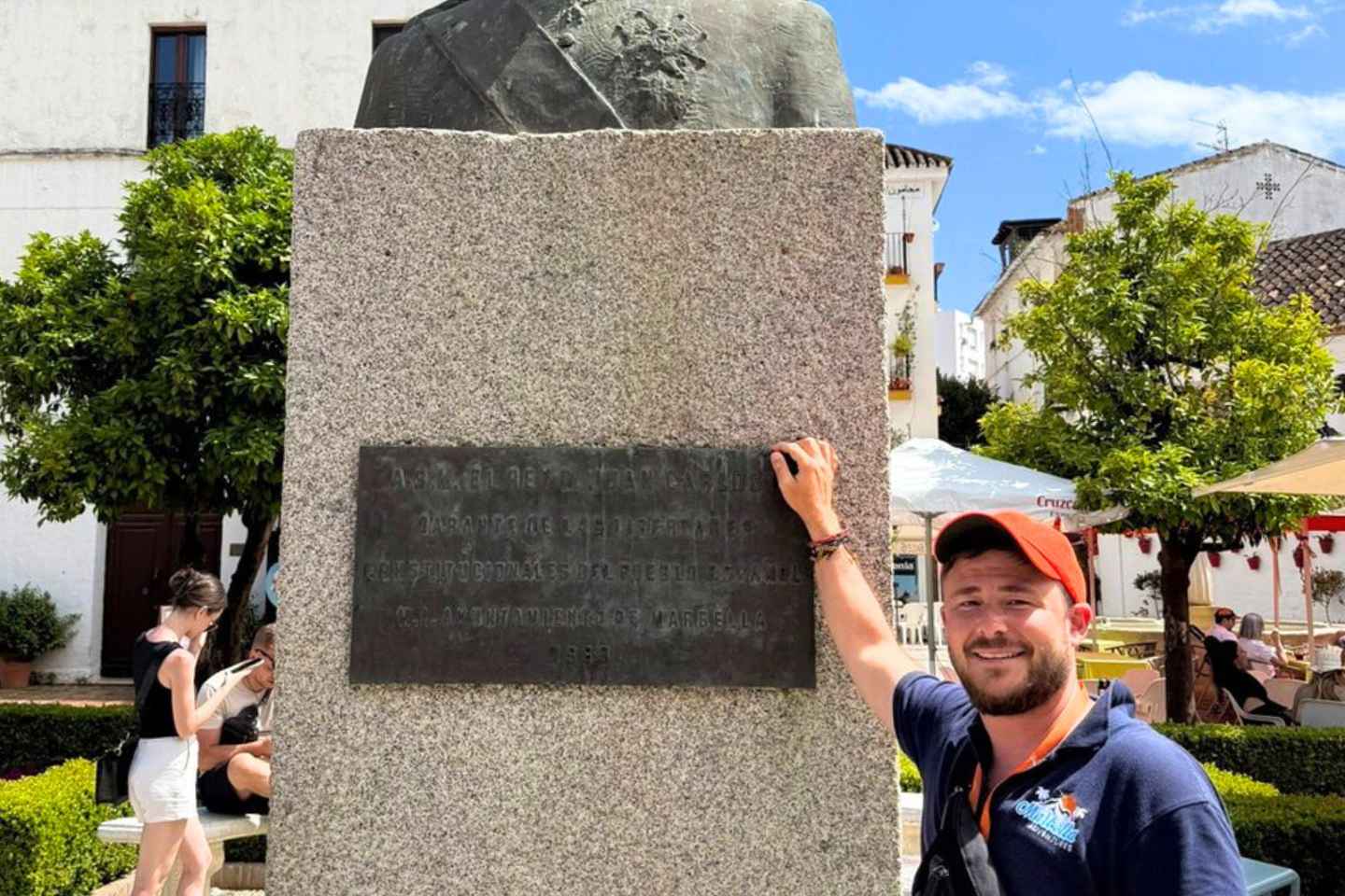 探索马贝拉老城:地道小吃美食之旅