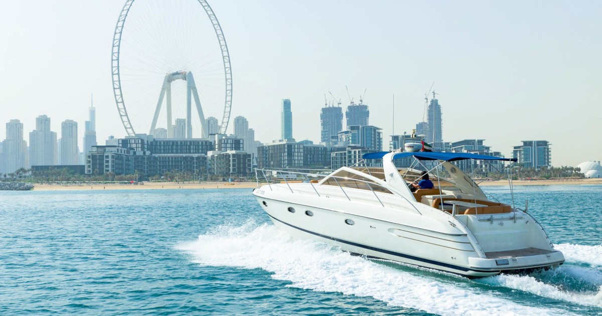 yacht charter jumeirah beach