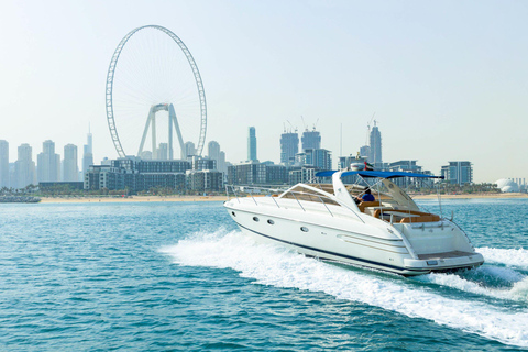 Dubai: Private Luxury Everest Yacht Cruise from Dubai Marina 1 Hour Cruise