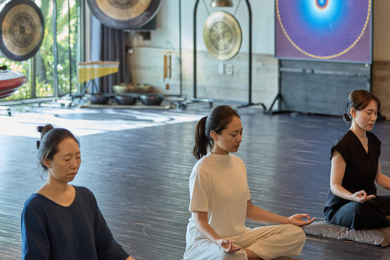 Jeju: Yoga & Meditation Classes at Chuidasun Resort 7:00 AM Meditation