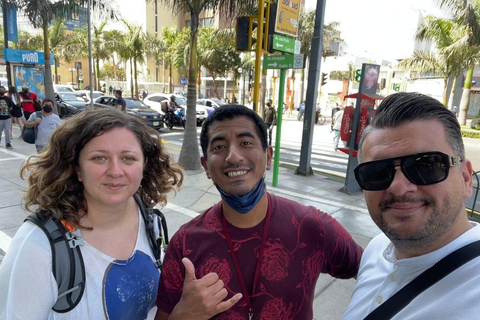 Lima: tour de la ciudad privado en coche con servicio de recogida del hotel