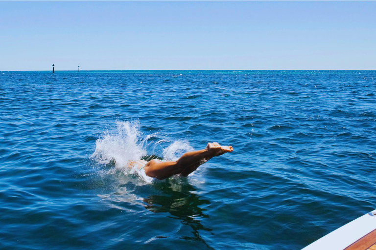Amalfi Coast by Boat: Snorkeling and Limoncello Tasting Amalfi Coast Snorkeling Experience | 7 hours from Salerno