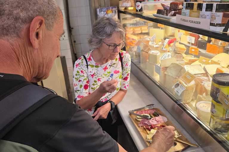 Taste of Melbourne: Local Laneways, Boroughs, Bites & Brews