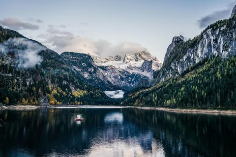 From Vienna: Day Trip to Dachstein & Hallstatt