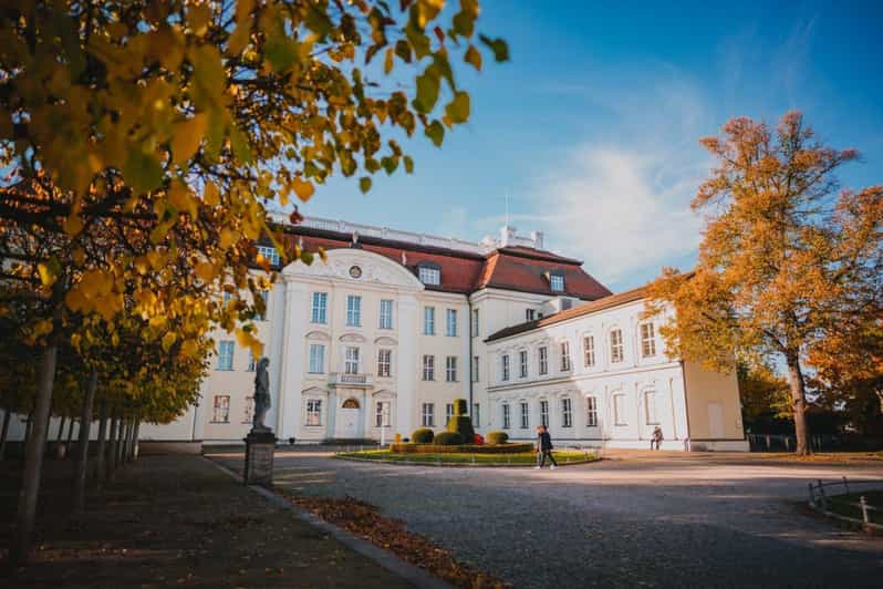 Berlin: Classical concerts in Köpenick Palace - Aurora Hall