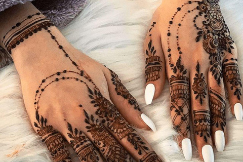 阿格拉：女性专属指甲花纹身和街头美食之旅阿格拉：适合女性的指甲花纹身和街头美食之旅