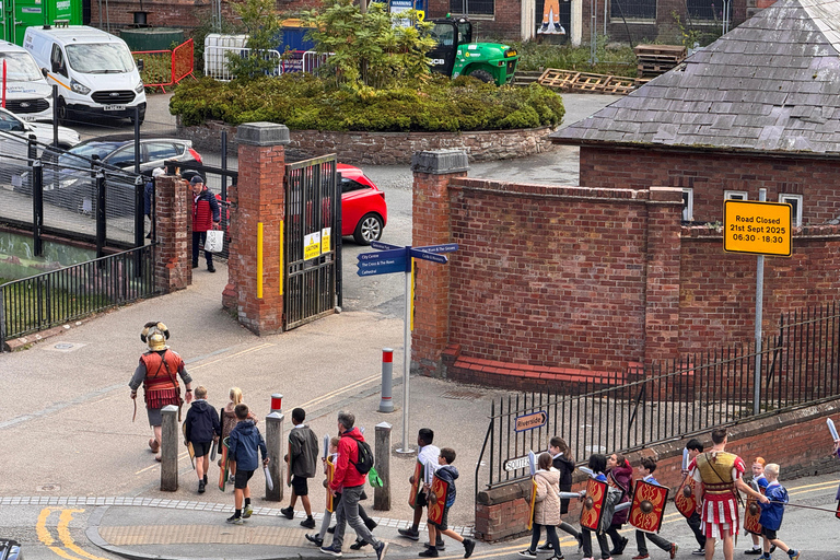 Liverpool: Chester & Port Sunlight Private Guided Tour