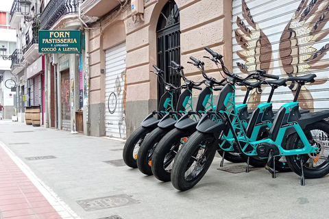 Playas de Valencia, Ciudad de las Artes en bicicleta eléctrica YAMAHA