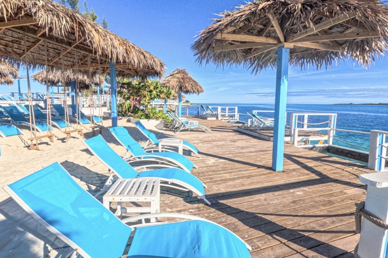 Nassau : Promenade en jet boat et plage de Sun Cay avec déjeunerJet Boat | Nassau : Excursion d'une journée à Sun Cay, promenade en jet boat et déjeuner