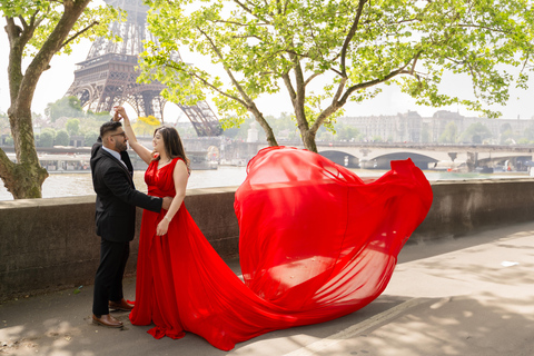 Parigi: Servizio fotografico privato di Flying-dress @jonadressParigi: Servizio fotografico esclusivo con abito volante - Proposta VIP