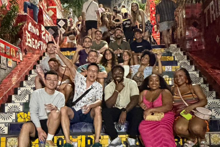 Rio: Fun Pub Crawl in Lapa with Cachaça, Samba and Madness Until Dawn Rio: The madness is here. Fun pub crawl in Lapa