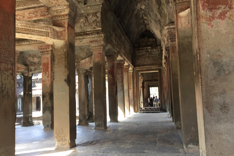 Siem Reap: Angkor Wat en Banteay Srei Tempel Dagtour