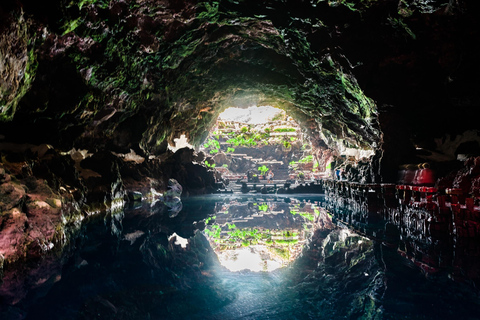Lanzarote North Premium: Cueva Verdes, Jameos Agua, Mirador, and Cactus Garden German North Premium: Cueva Verdes, Jameos Agua, Mirador, and Jardin Cactus