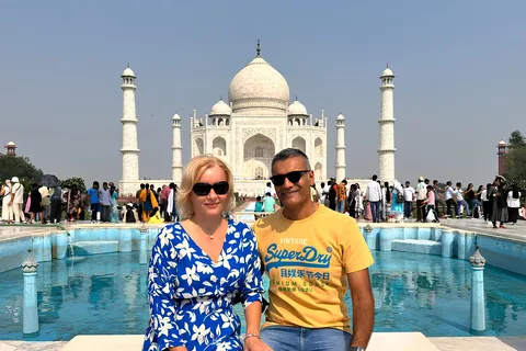 Da Delhi: Tour privato del Taj Mahal e di Agra con biglietti d'ingresso