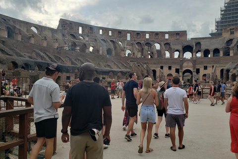 Roma: Coliseu, Arena, Fórum e Monte Palatino para grupos pequenosRoma: Tour pela Arena do Coliseu, Fórum Romano e Monte Palatino