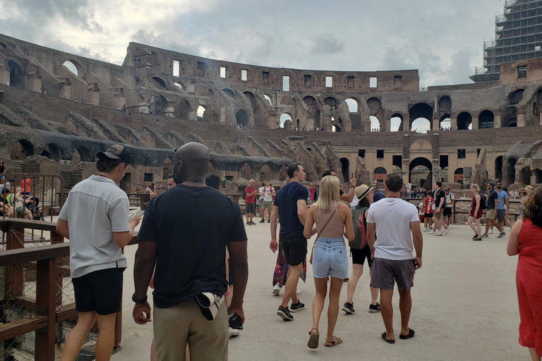 Rom: Colosseum Arena Colosseum Arena, Forum &amp; Palatinerberget Små grupperRom: Colosseum Arena Colosseum Arena, Forum Romanum, Palatinkullen Tur