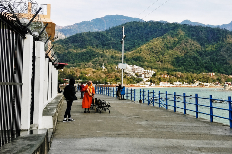Rishikesh: Walk Rituals, River Views & Markets with Local