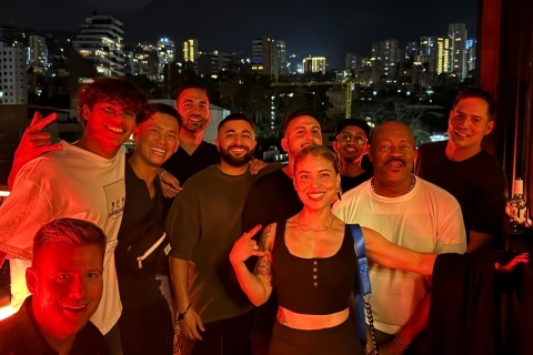 Nocna wycieczka po Medellín: Dachy, lokalne imprezy i kluby technoMedellín: Ekskluzywna wycieczka po nocnym życiu: Dachy i kluby