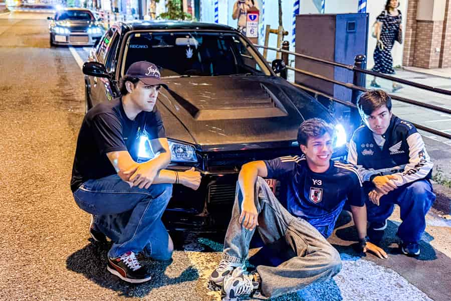 Daikoku Tokyo Drift Carmeet-Fahrt R34, Supra, GTR, Silvia, JDM. Foto: GetYourGuide Daikoku Tokyo Drift Carmeet-Fahrt R34, Supra, GTR, Silvia, JDM. Foto: GetYourGuide