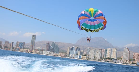 Benidorm: Parasailing-Erlebnis