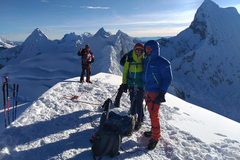 Från Ancash: Äventyr och bestigning av Nevado Pisco |3D-2N|