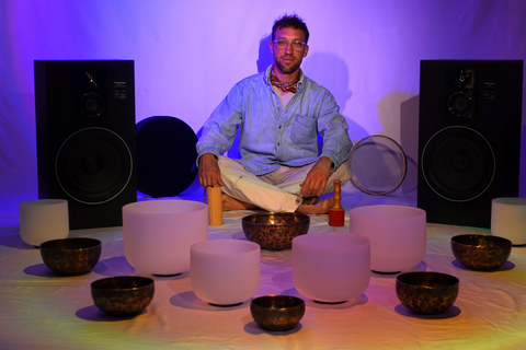 New Haven: bagno di suoni in un santuario d'arteNew Haven: bagno sonoro in un santuario d'arte