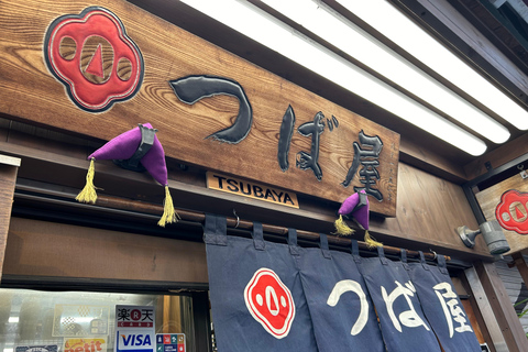 Tour a pie por las mejores calles comerciales de Tokio relacionadas con la comida.