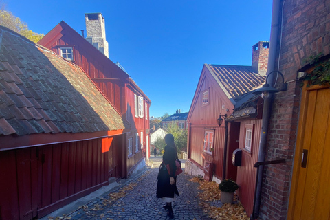Oslo: Private Vintage Walking Tour with Photos Private Vintage Oslo Walk & Aesthetic Photos