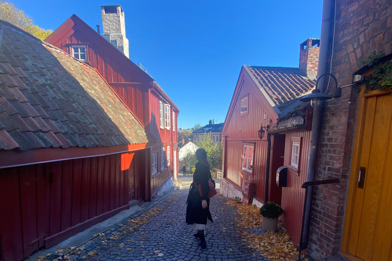Oslo: Private Vintage Walking Tour with Photos Private Vintage Oslo Walk & Aesthetic Photos