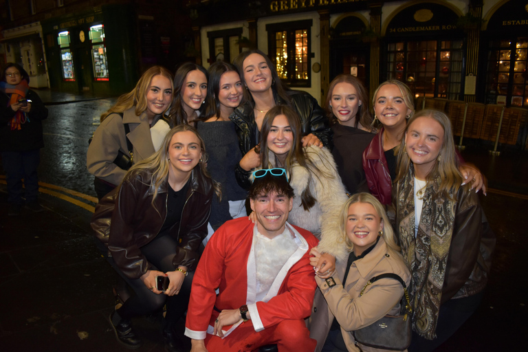 Edinburgh: Bar Crawl with Shots, Nightclub and Live music