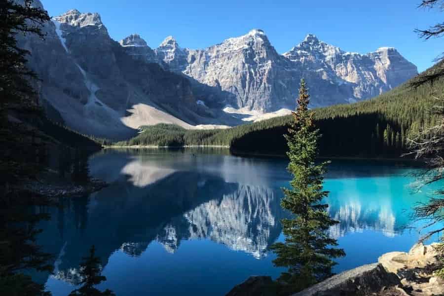 Banff/Canmore Moraine Lake & Lake Louise-Wanderung/Kanu/Sightseeing. Foto: GetYourGuide