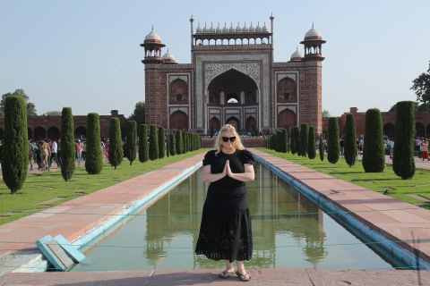 Skip-The-Line Taj Mahal Guided Tour with Multi Options Taj Mahal and Fatehpur-Sikri Fort ( Car+Guide+Tickets )
