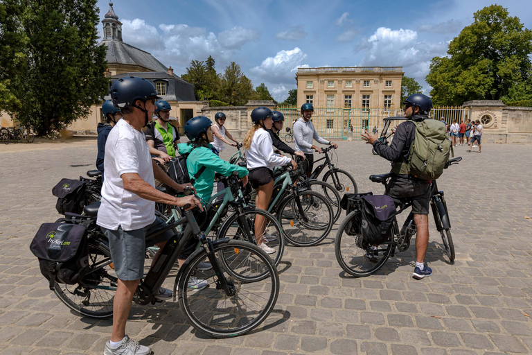 Paris: Schloss Versailles &amp; Königin Hamlet E-Bike TourParis - Schloss Versailles E-Bike Tour